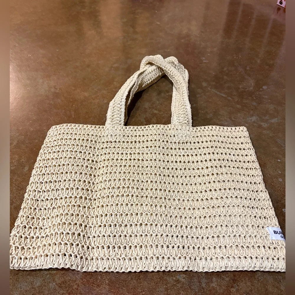 Burberry Goddess Woven Straw Tote Bag Natural Crochet Market summer